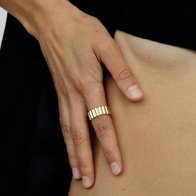 Memphis ring, 18K yellow gold, 8 mm