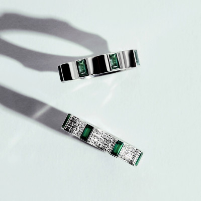 Kazanskiy ring, 18K white gold, diamonds, emeralds, 4 mm